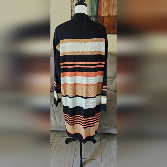 Womens Cardigan - Picture 2 of 2